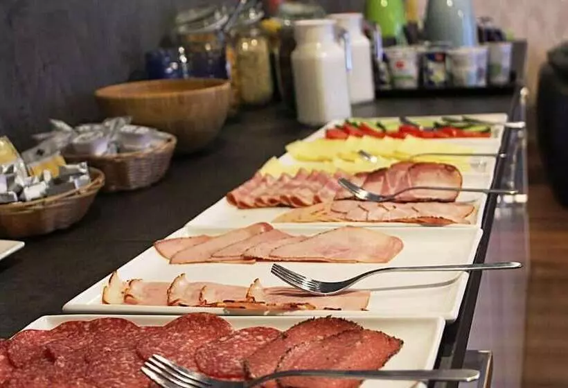 تختخواب و صبحانه Bp24 Hotel Eschweiler
