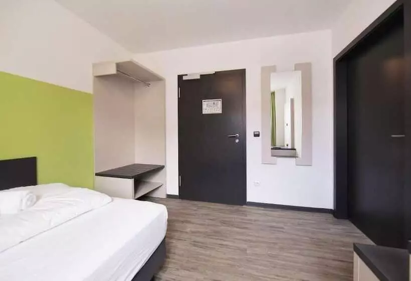 تختخواب و صبحانه Bp24 Hotel Eschweiler