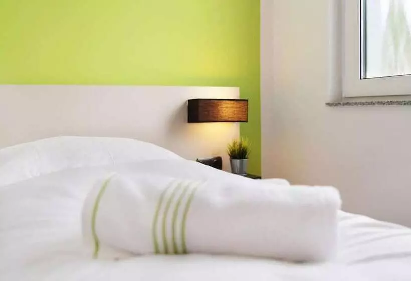 تختخواب و صبحانه Bp24 Hotel Eschweiler