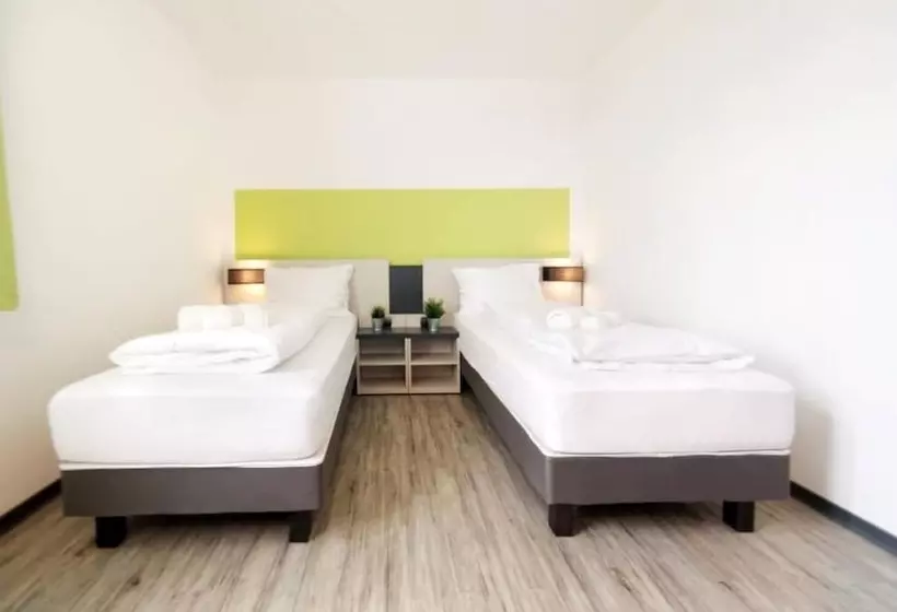 تختخواب و صبحانه Bp24 Hotel Eschweiler