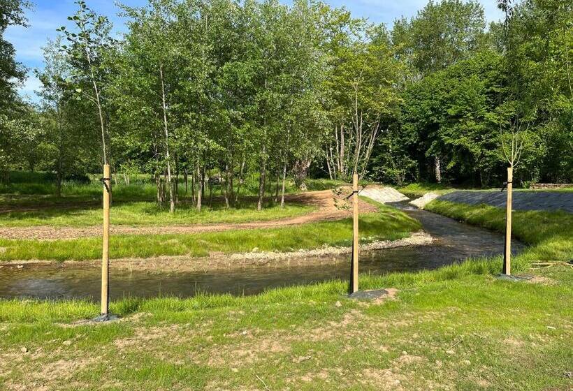 Nocleg ze śniadaniem Le Moulin Sainte Marie, Chambres D Hôtes Et Gîte