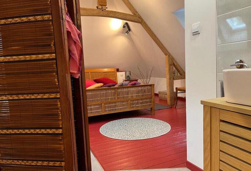 Nocleg ze śniadaniem Le Moulin Sainte Marie, Chambres D Hôtes Et Gîte