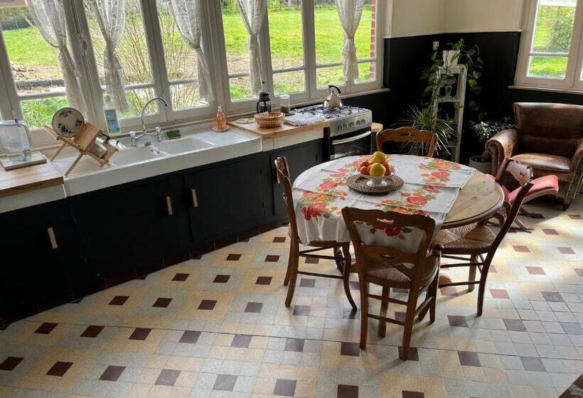 Nocleg ze śniadaniem Le Moulin Sainte Marie, Chambres D Hôtes Et Gîte