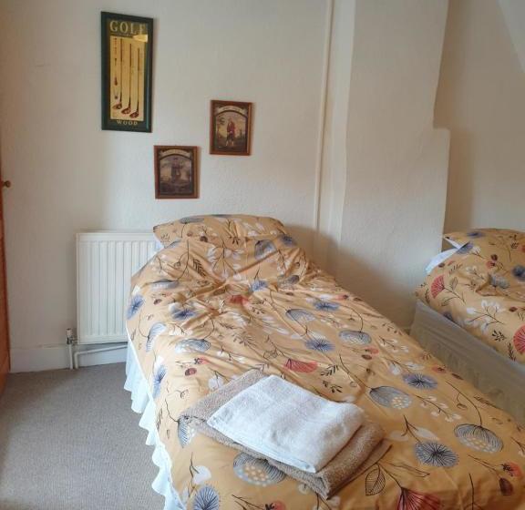 مبيت وإفطار The Horse And Panniers Guest House