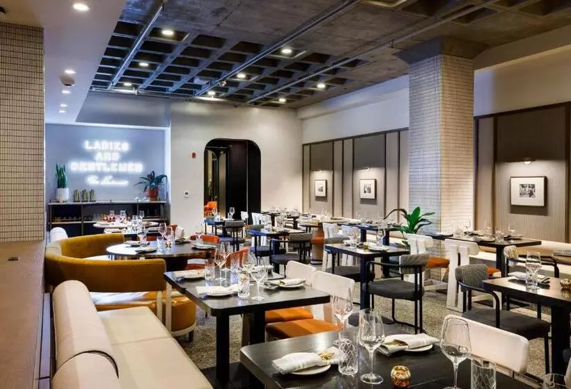 ホテル Indy, Indianapolis, A Tribute Portfolio