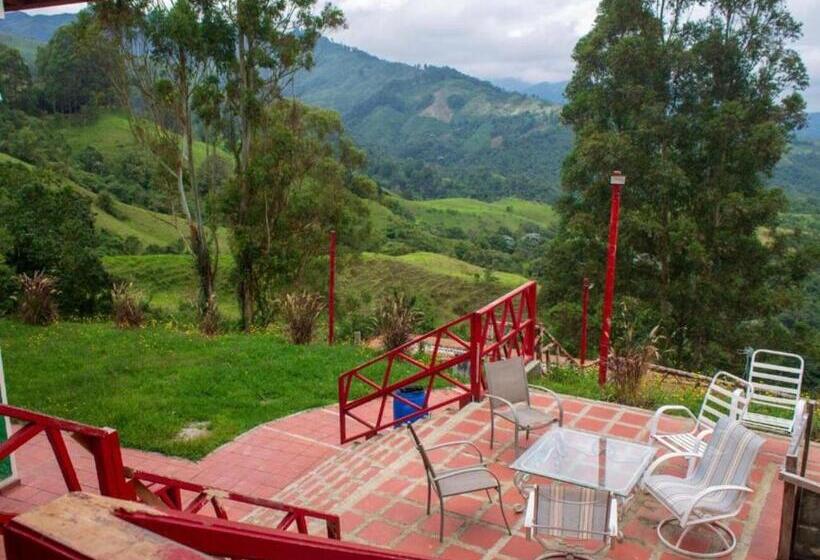 בית מלון כפרי Natura Cocora