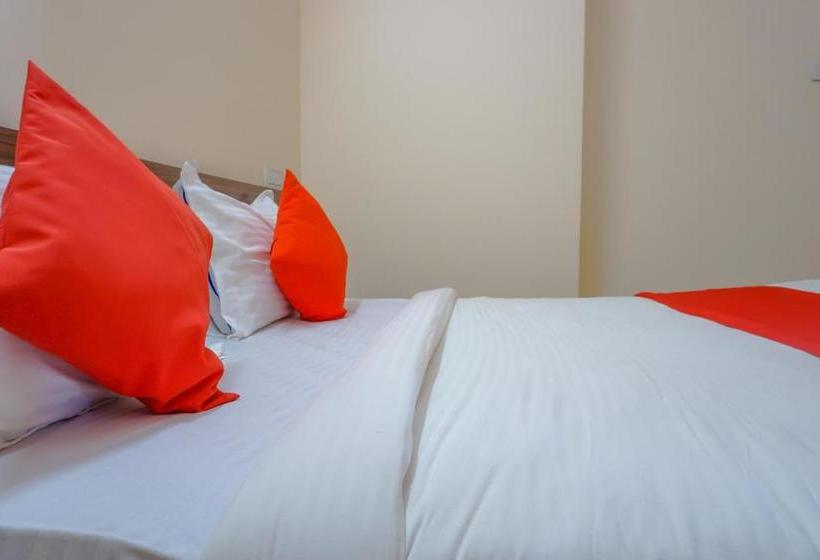 酒店 Oyo 81616 Omkar Executive