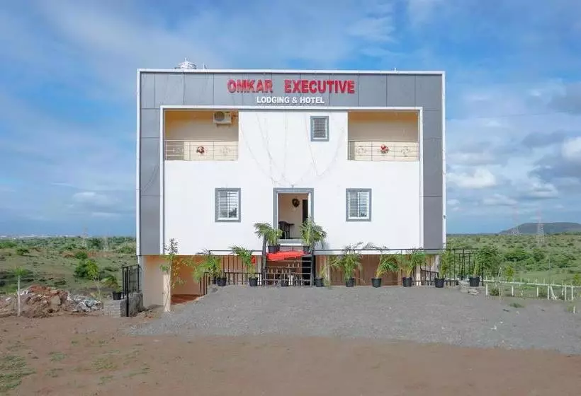ホテル Oyo 81616 Omkar Executive