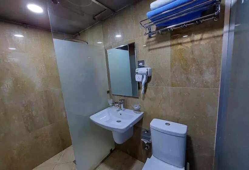 هتل Shah Abbas Karvansaray
