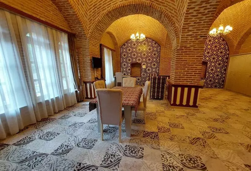 هتل Shah Abbas Karvansaray