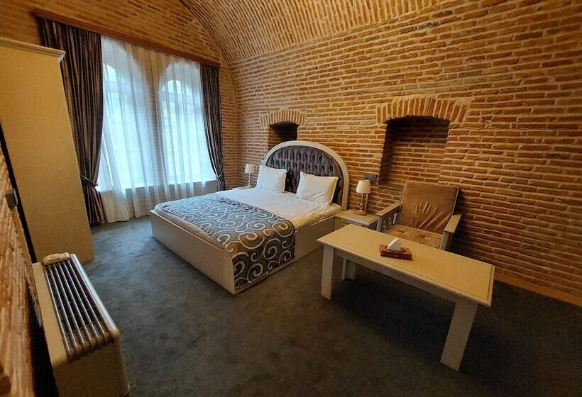 هتل Shah Abbas Karvansaray