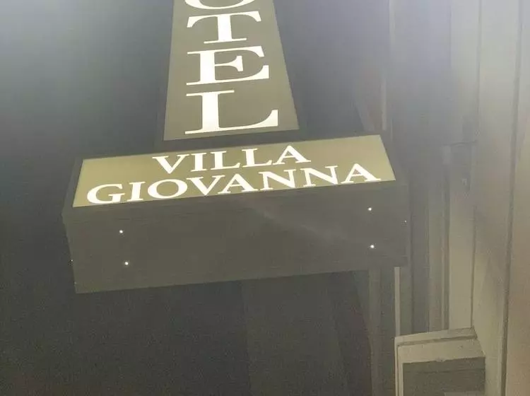 هتل Villa Giovanna Citylife Milano