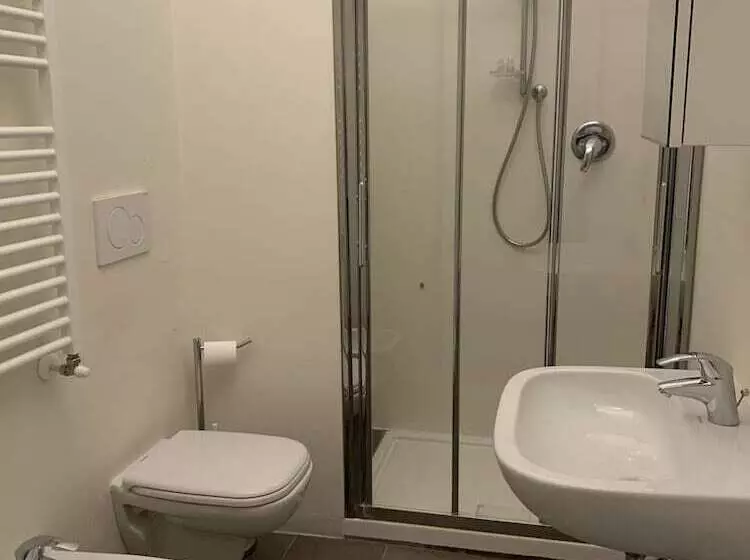 هتل Villa Giovanna Citylife Milano