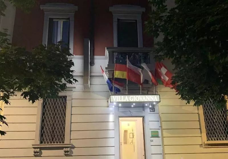 هتل Villa Giovanna Citylife Milano