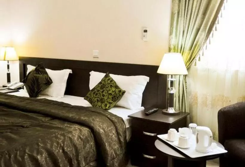 Majatalo Room In Apartment   Auris Court   Economy