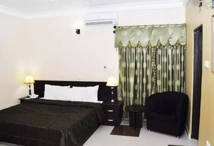 Majatalo Room In Apartment   Auris Court   Economy