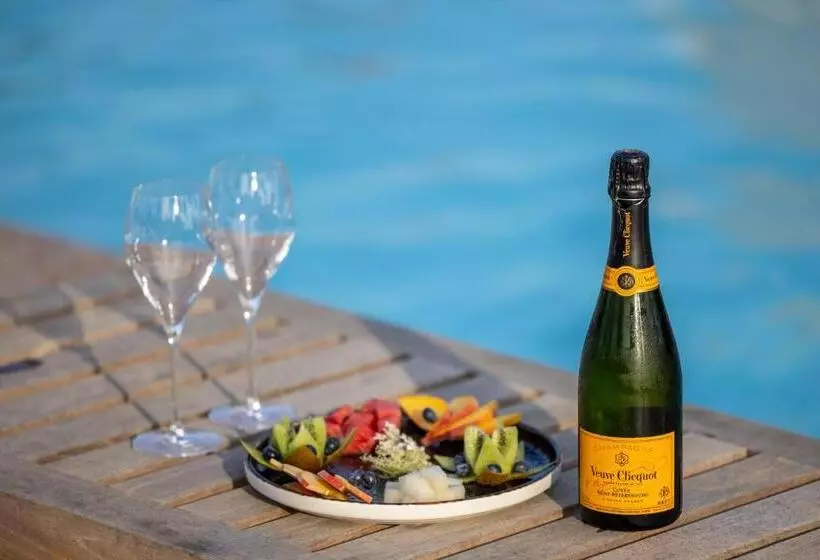 Hotelli Insula Boutique