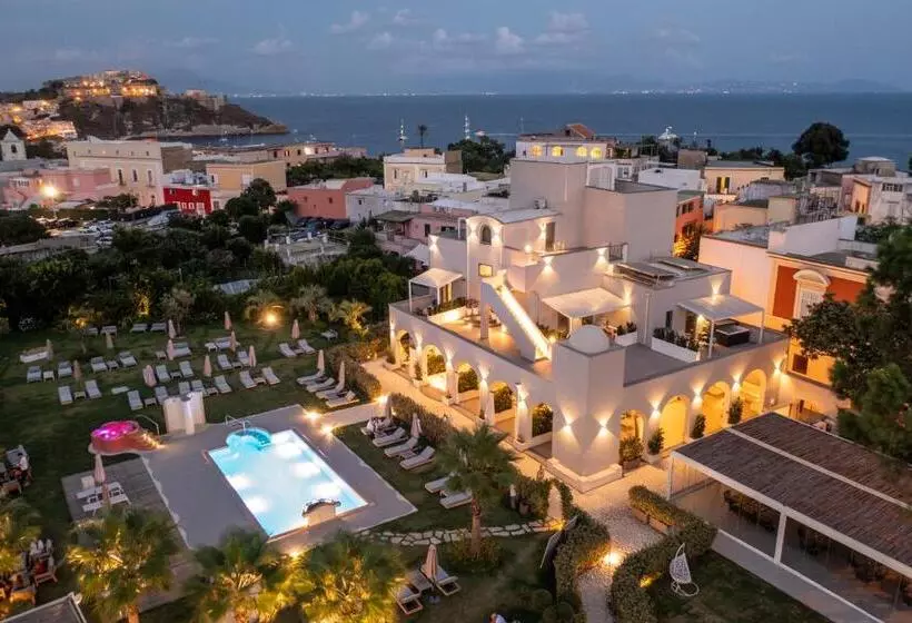 Hotelli Insula Boutique