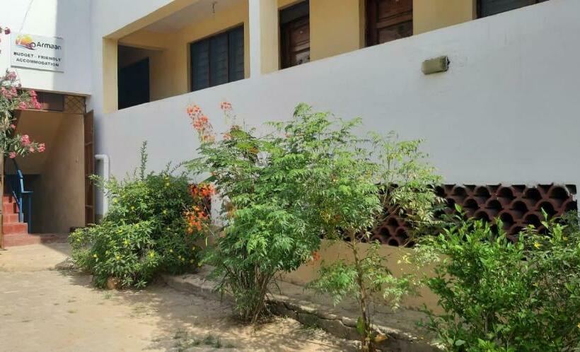 پانسیون Armaan Guest House