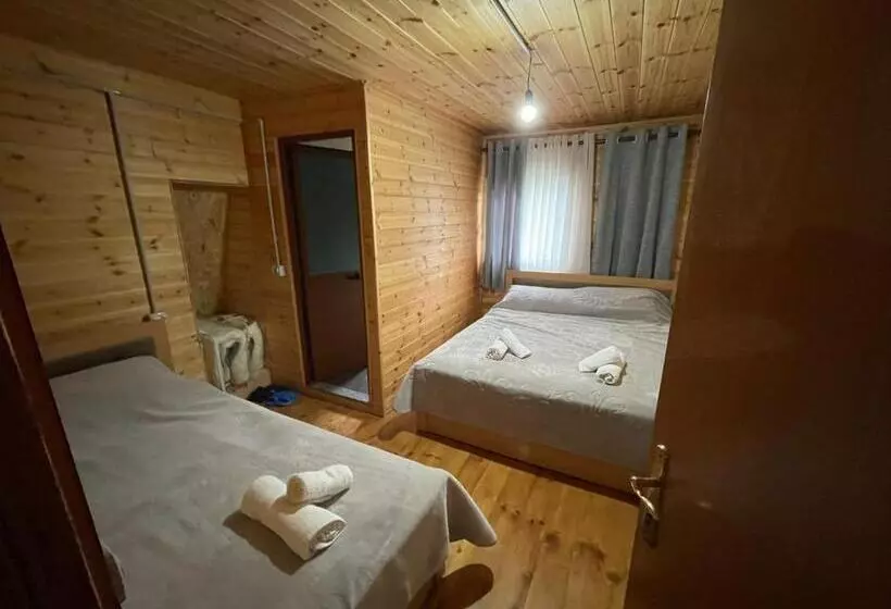 پانسیون Bujtina Zemra Tradites