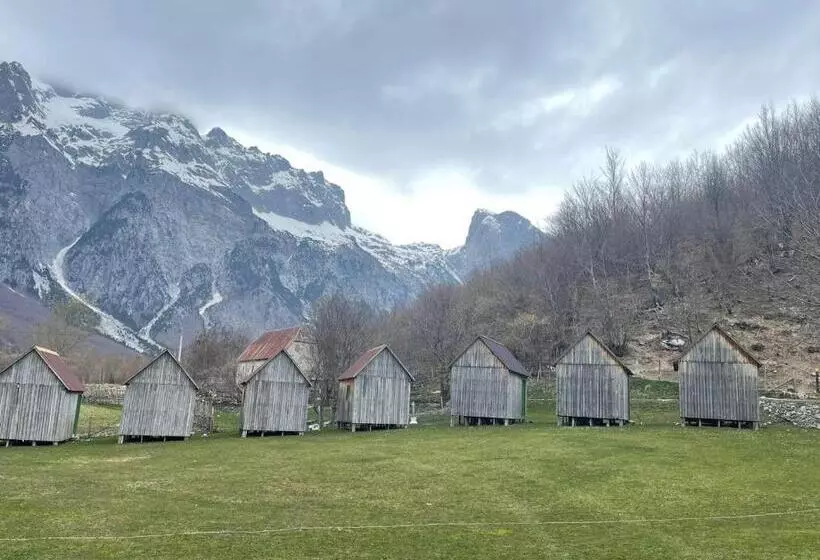 پانسیون Bujtina Zemra Tradites
