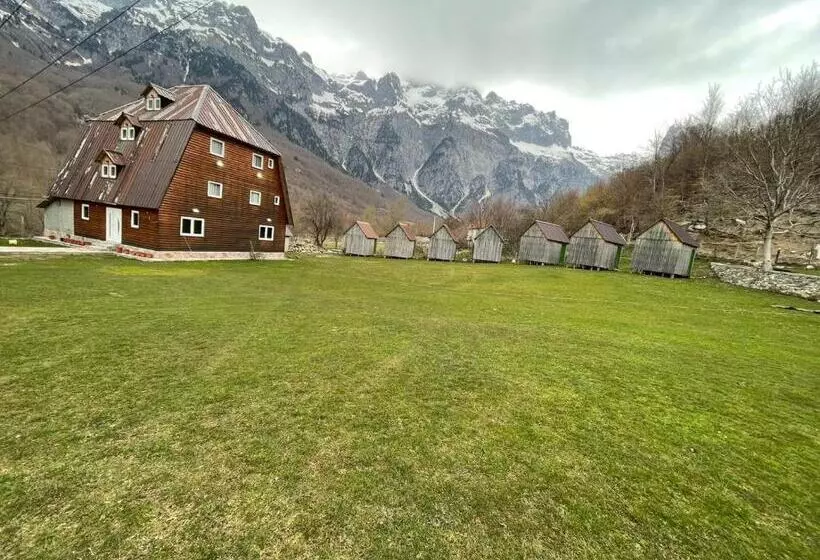 پانسیون Bujtina Zemra Tradites