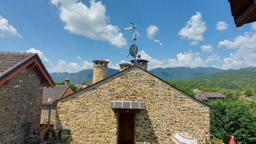 بنسيون Casa Lisa