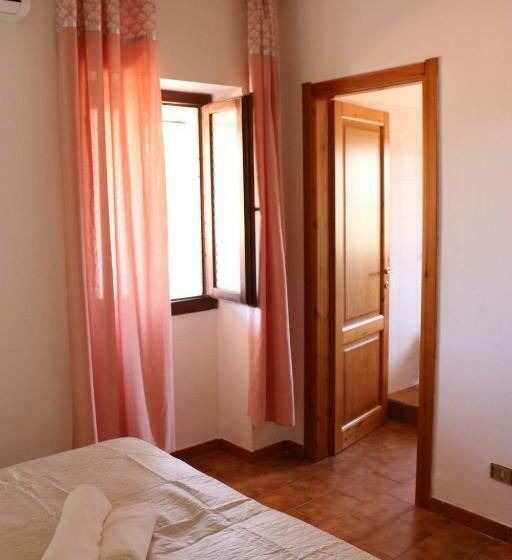 بنسيون Villa Lughente