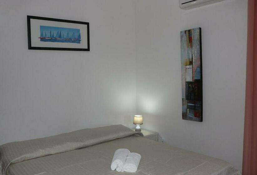 بنسيون Villa Lughente