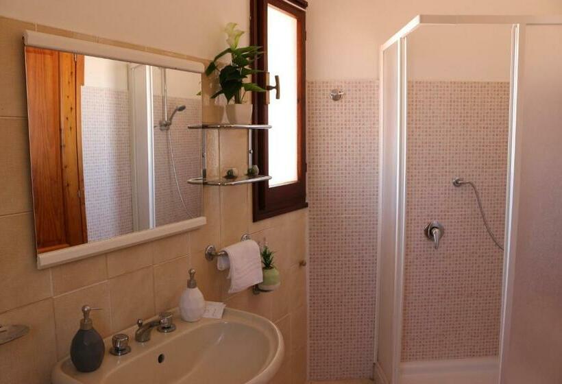 بنسيون Villa Lughente