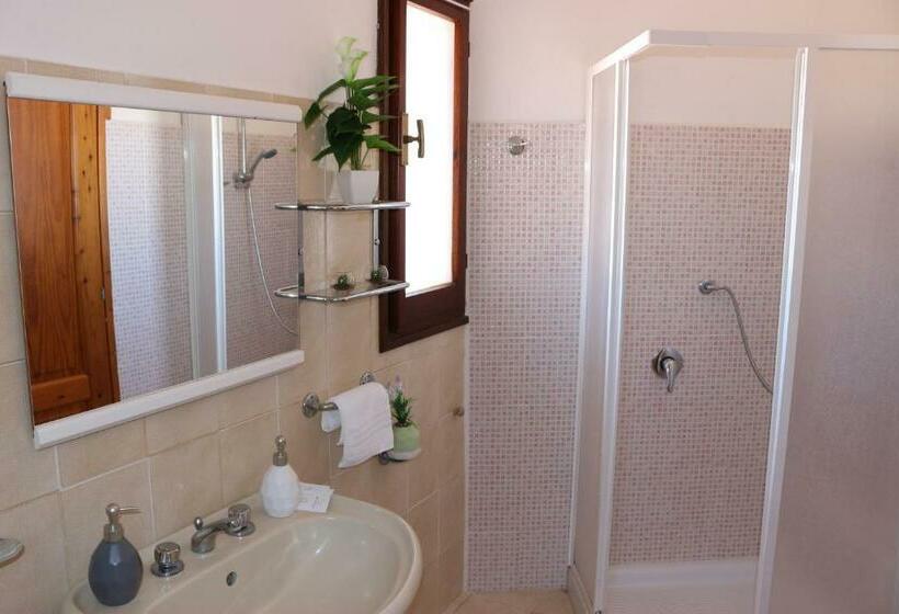 بنسيون Villa Lughente