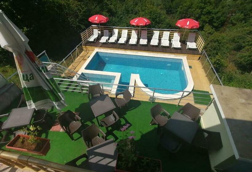 Пансион Guest House Shipkovo Hills