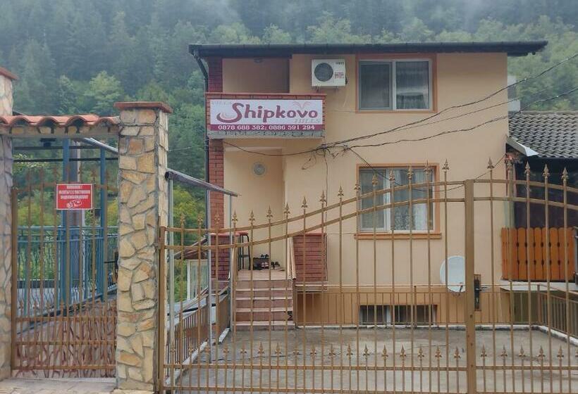 Пансион Guest House Shipkovo Hills