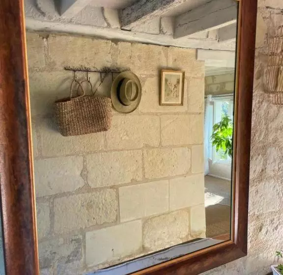 Aamiaismajoitus (B&B) Chambres D Hôtes Avec Piscine Et Spa La Folière Saumur