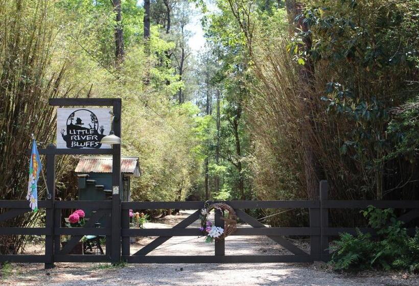 مبيت وإفطار The Meadow Cabin