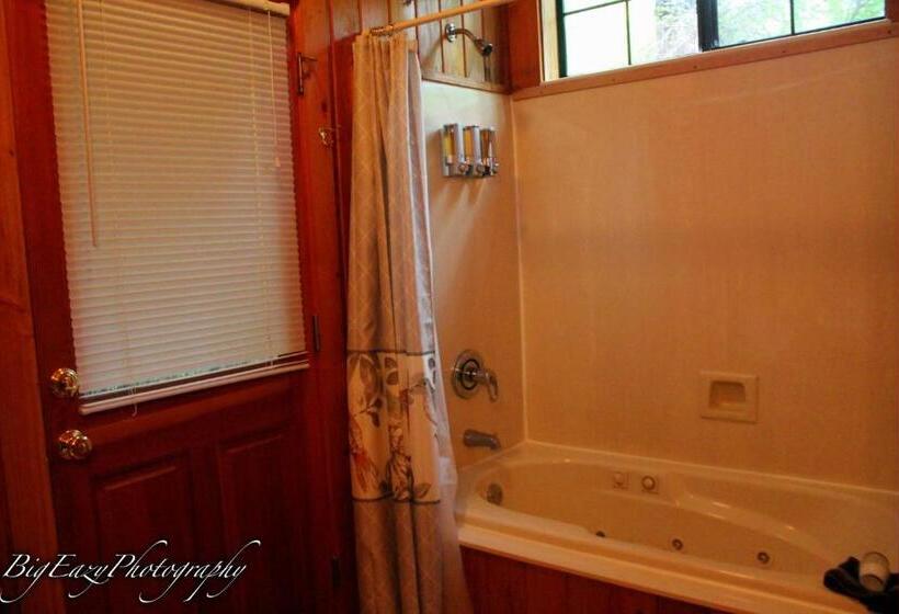 مبيت وإفطار The Meadow Cabin