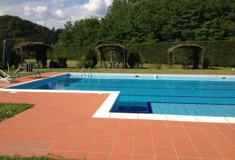 ホテル Agriturismo Francini