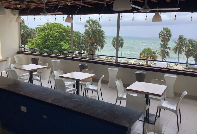 هتل Blue Malecón