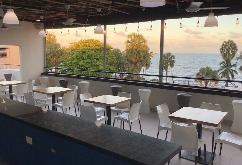 هتل Blue Malecón