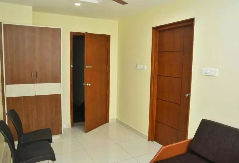 Hotelli Le Arul Park