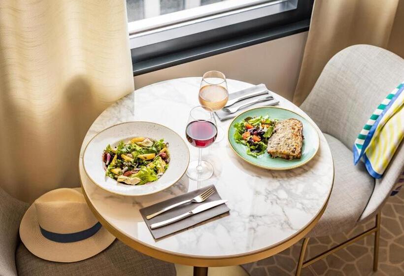 Okko Hotels Nice Aéroport