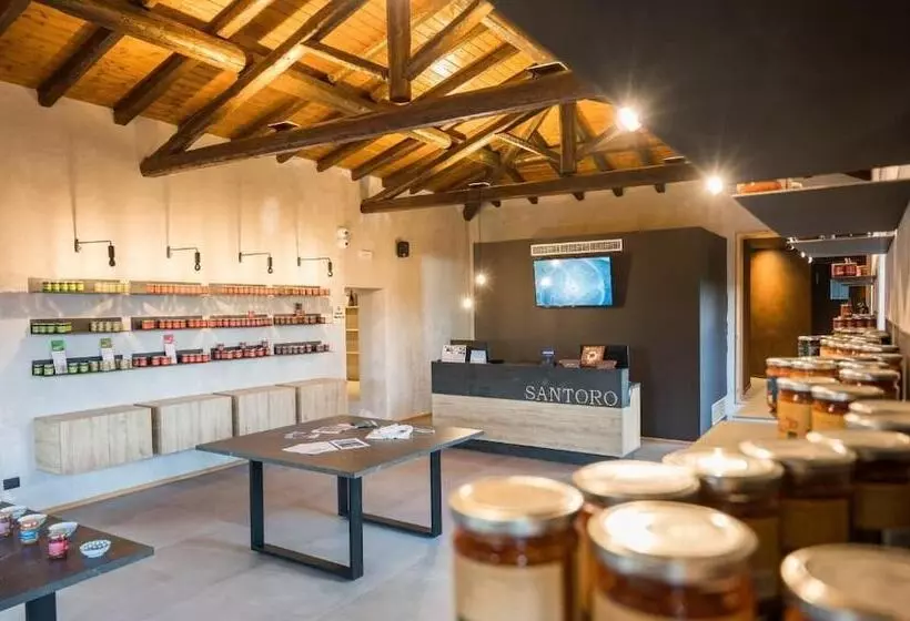 Hotelli Santoro Country House