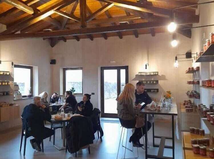 בית מלון כפרי Santoro Country House