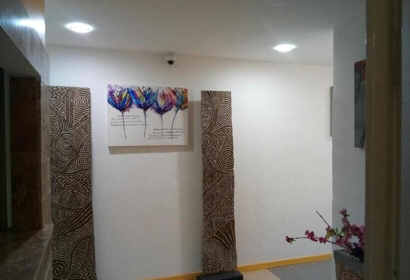 فندق The Serai Cottage Transit