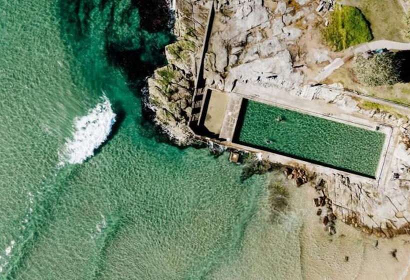 בית מלון כפרי The Surf Yamba