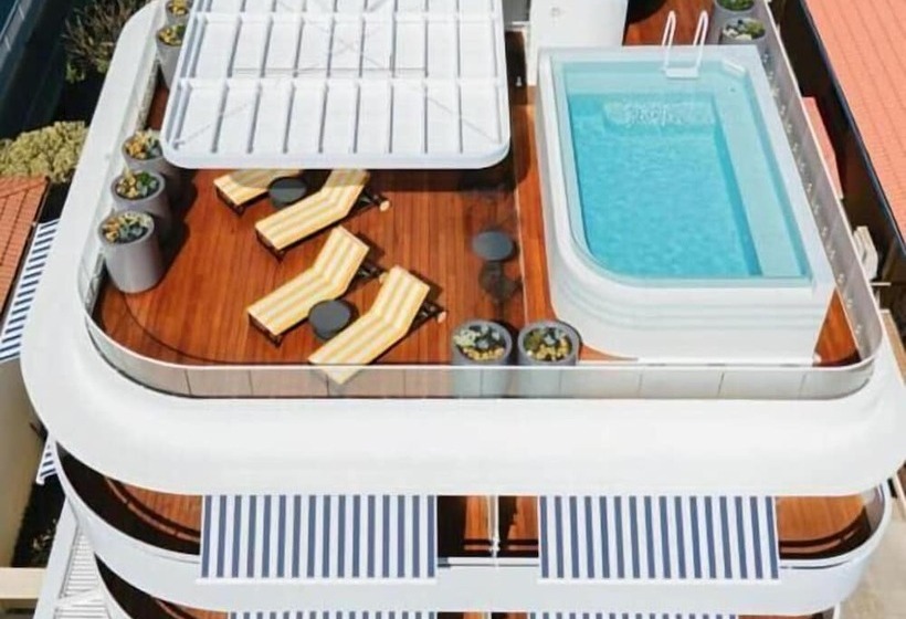 בית מלון כפרי The Surf Yamba