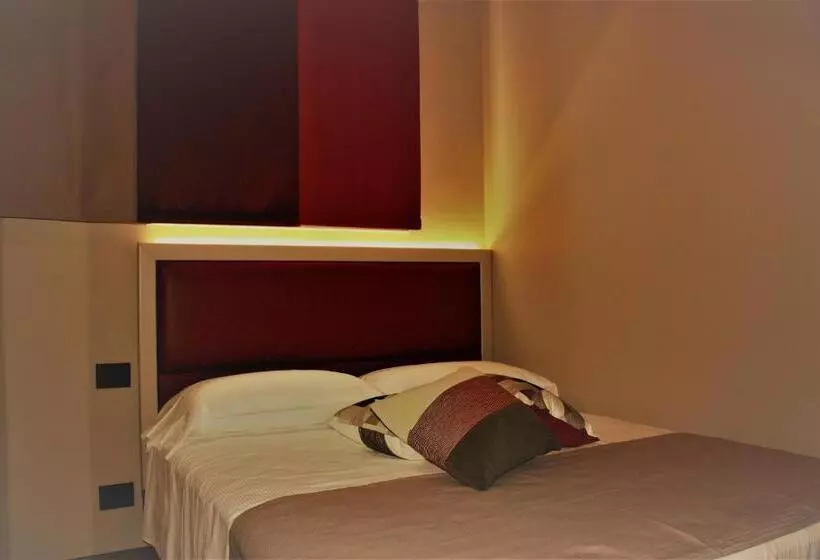 Hotelli The Time  Home &