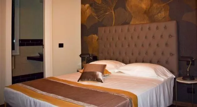 Hotelli The Time  Home &