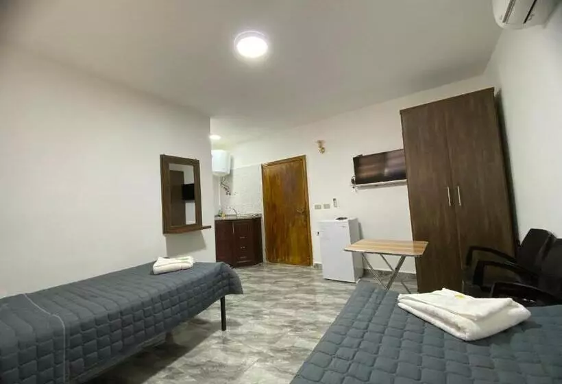 Omar Apartment