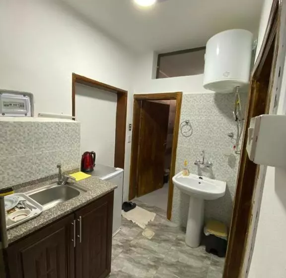 Omar Apartment